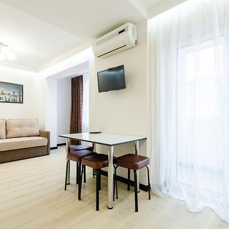 Artal Apartment On Obolonsky Avenue 31 Kijów Zewnętrze zdjęcie